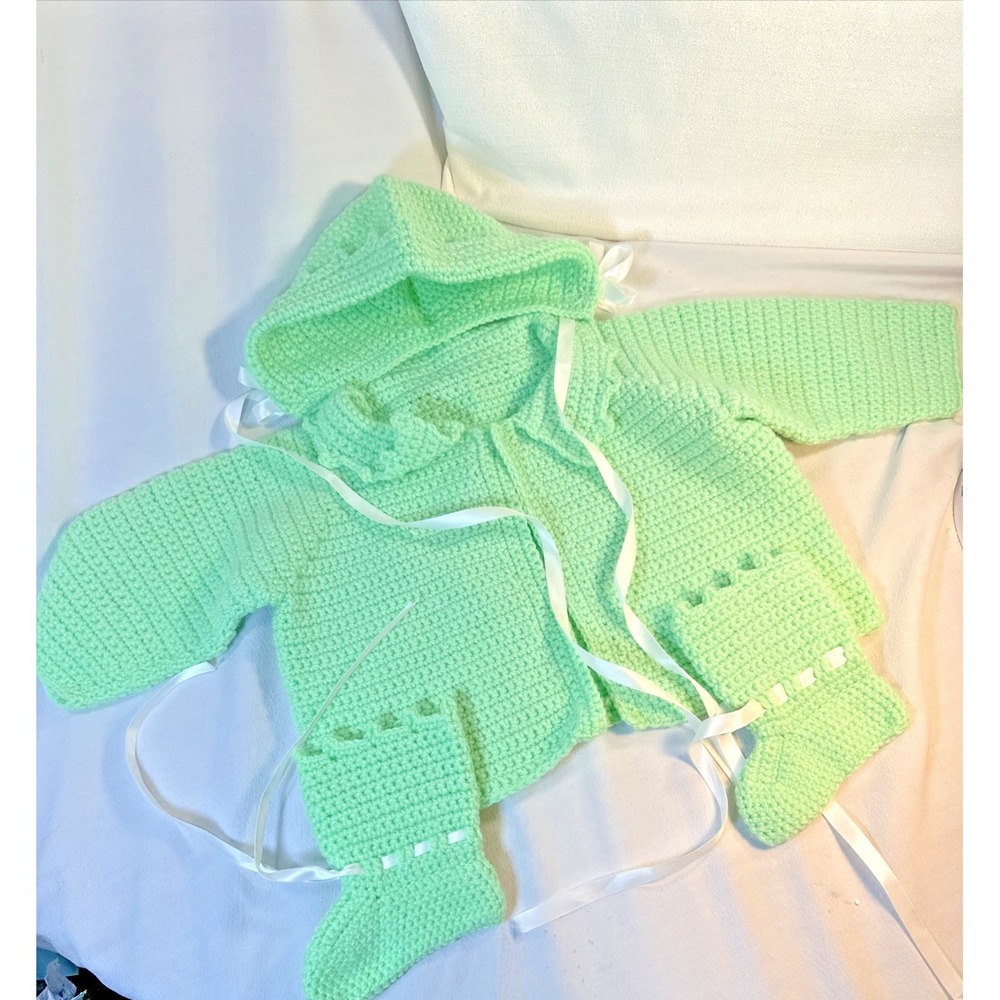 New hand knitted babies 3 piece set in pale green yarn to fit size 13"